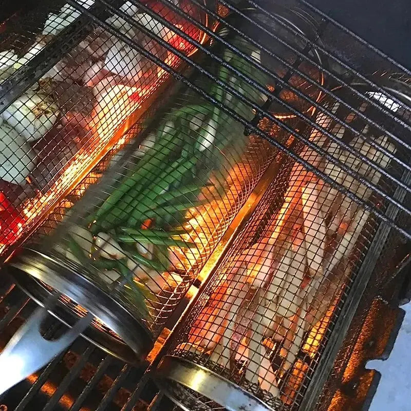 Rolling BBQ basket showing barrel design