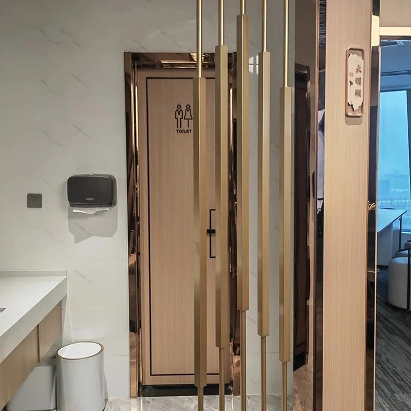 Unisex WC sign with electroplating reflective surface