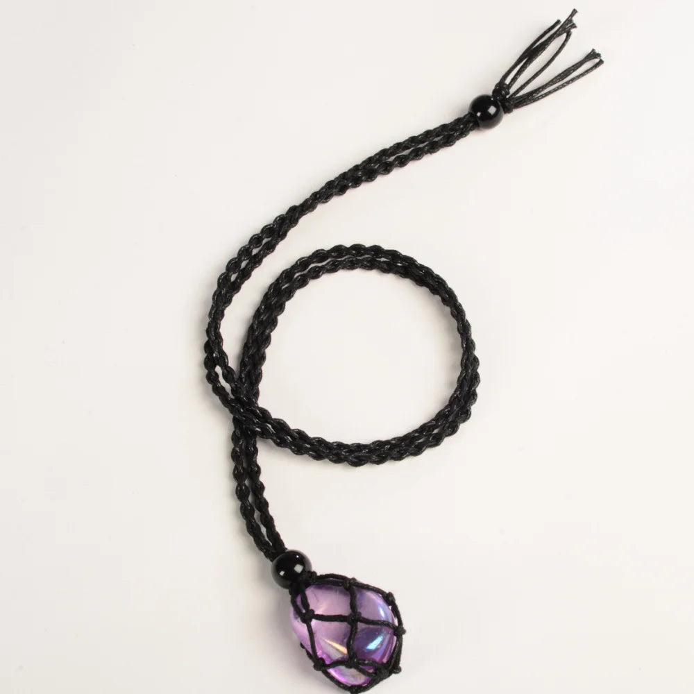Adjustable necklace cord detail
